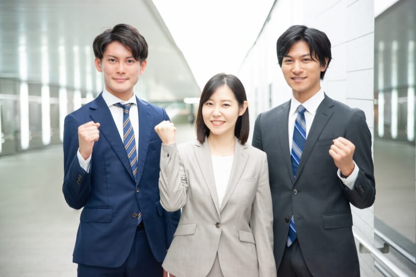 労働保険事務組合および社労士事務所併設の阪神労働保険事務センターへお任せ下さい。